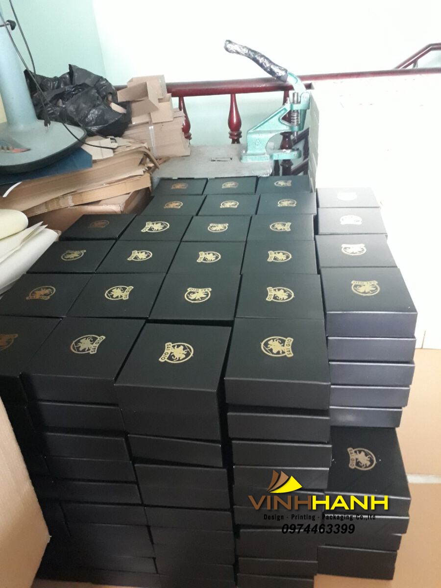 Hộp đựng ví - bóp - thắt lưng - dây nịt 40 9k=